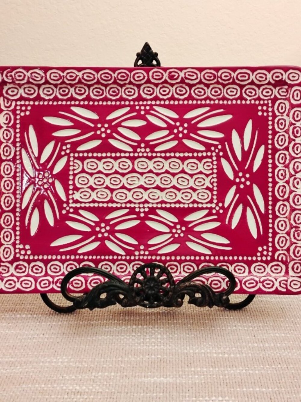 Temptations by Tara "Old World" Pattern Presentable Serving Tray - Excellent!